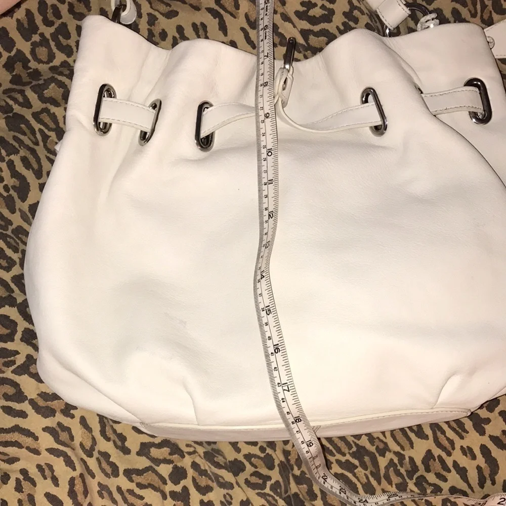 𝅺Cole Haan white ultra soft leather bucket handbag silver hardware